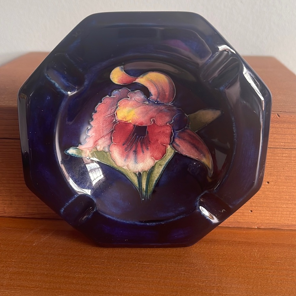 Moorcroft Pottery ashtray